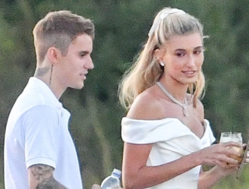 justin bieber, hailey baldwin, wedding, weekend, rehearsal dinner, arrival, guest, south carolina south carolina sc clothing person robe fashion blonde teen kid female gown wedding