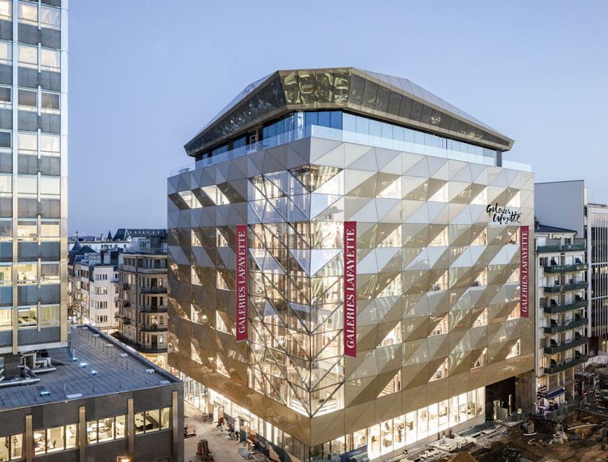 11h45 photographe photographie d'architecture foster and partners galeries lafayette luxembourg luxembourg ville norman foster photo d'archi photographe d'architecture photographer tetra kayser office building building architecture