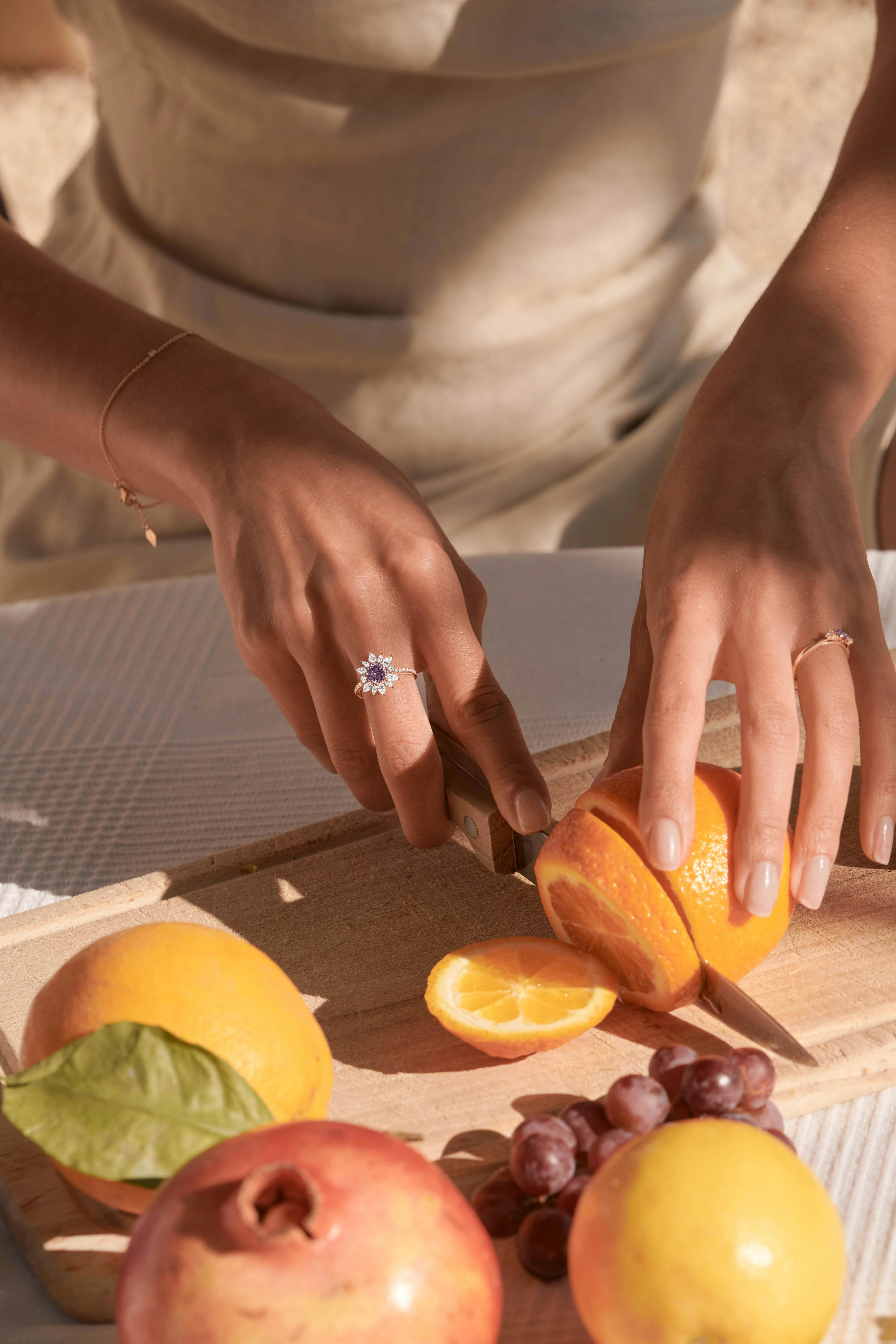 burger food plant person human citrus fruit fruit apple