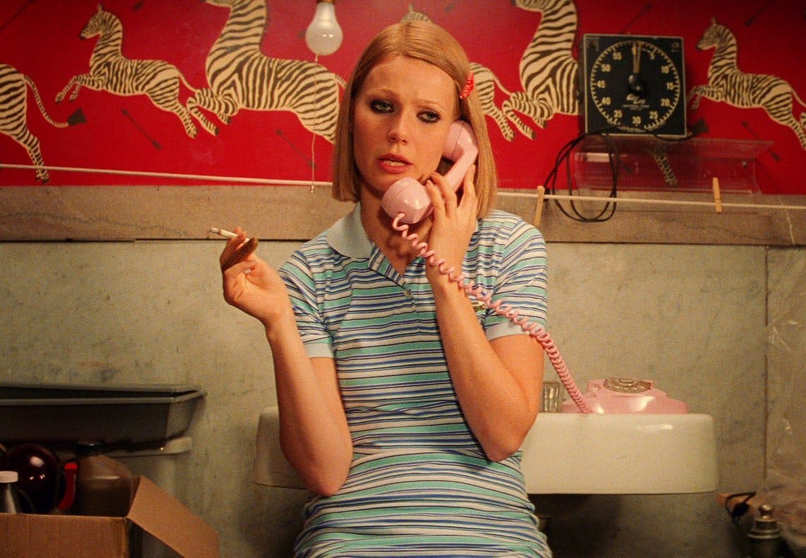 Gwyneth Paltrow est Margot Tenenbaum dans "La Famille Tenenbaum" de Wes Anderson.