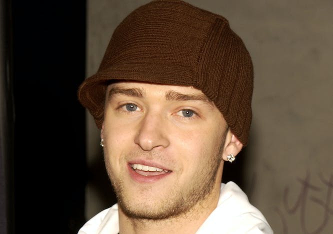 Justin Timberlake assiste aux Teen Choice Awards en 2002.