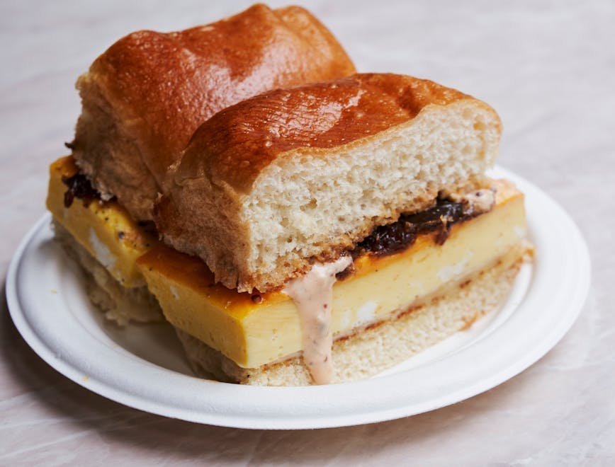 burger food bread bun plate