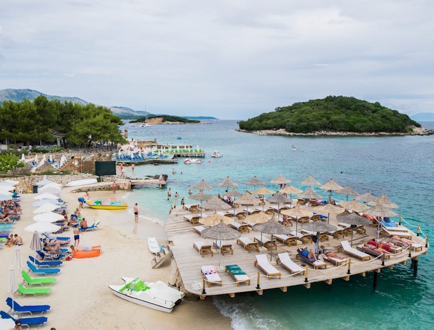 La plage de Ksamil, Albanie