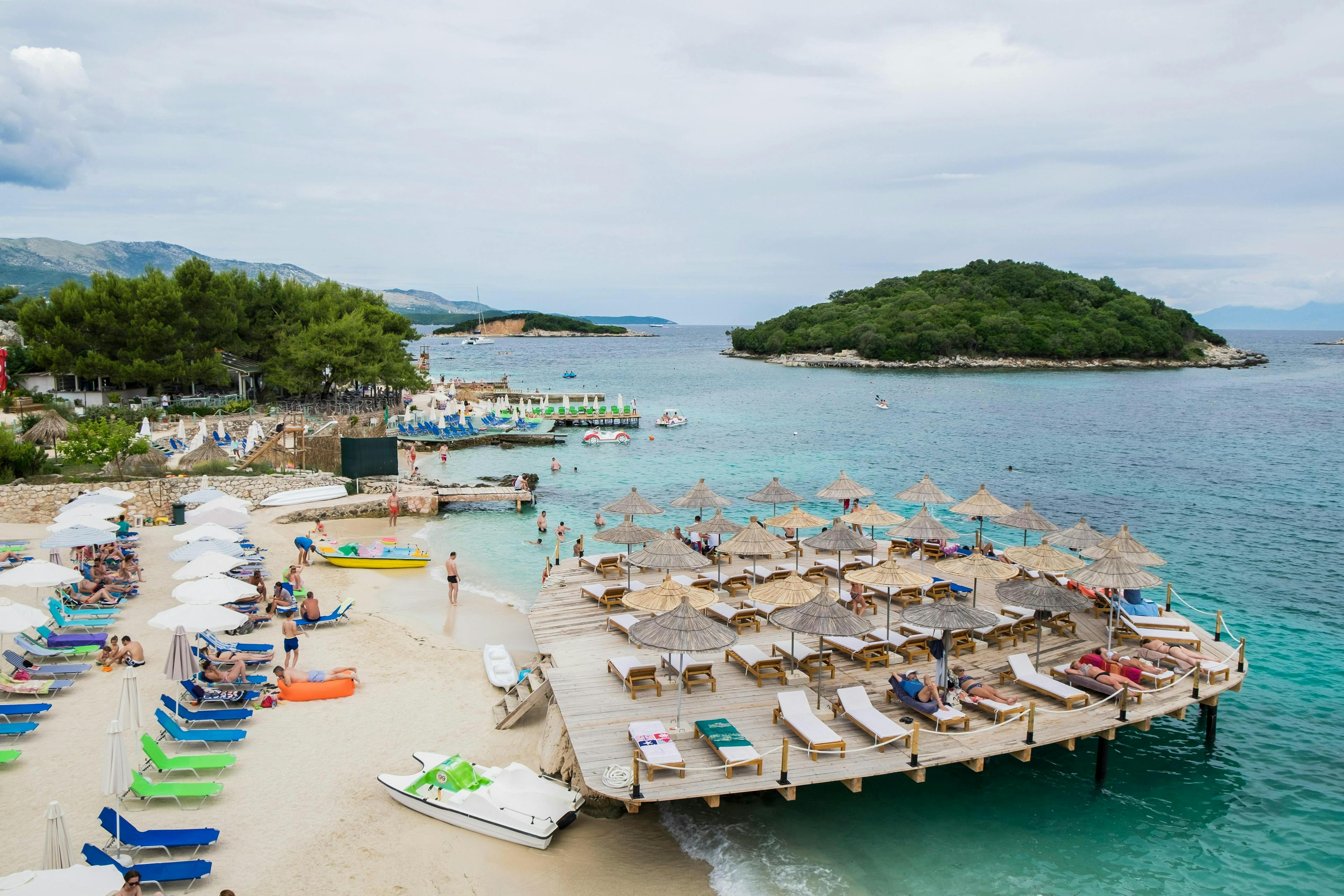 La plage de Ksamil, Albanie