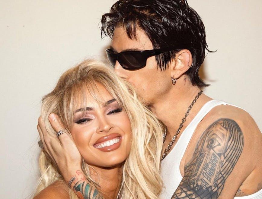 Megan Fox et Machine Gun Kelly en Pamela Anderson et Tommy Lee.