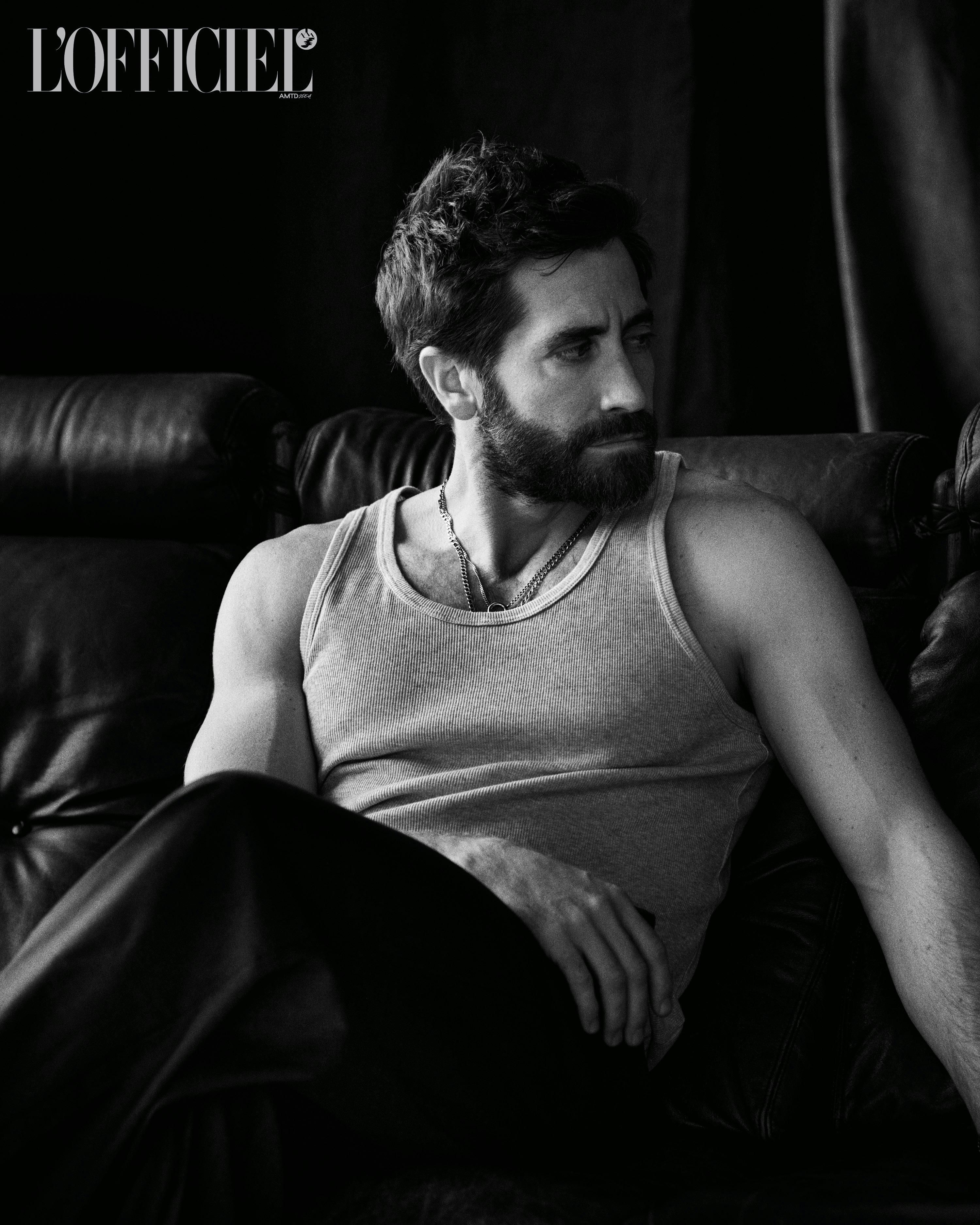 Jake Gyllenhaal pour L'OFFICIEL Hommes Italia mars 2024.